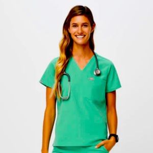 Figs S Catarina Top - Surgical Green